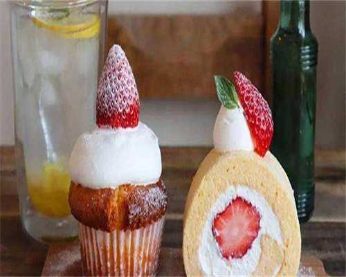 在手术当天,医生的并按时到达手术现场。通常情况下,手术前需要空腹8-12小时